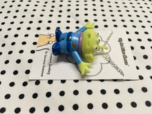 Load image into Gallery viewer, V3 Toy Story Alien 3D Necklace