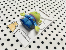 Load image into Gallery viewer, V1 Toy Story Alien 3D Necklace