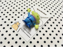 Load image into Gallery viewer, V4 Toy Story Alien 3D Necklace