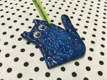 Load image into Gallery viewer, Love Cats Clay Hanging Ornament Blue